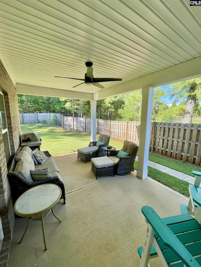 view of patio featuring ceiling fan