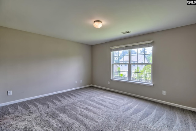 empty room featuring carpet