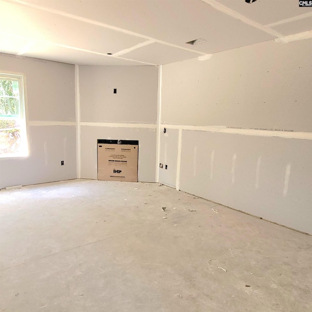 view of unfurnished living room