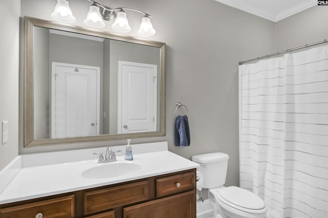 bathroom with a shower with curtain, crown molding, vanity, and toilet