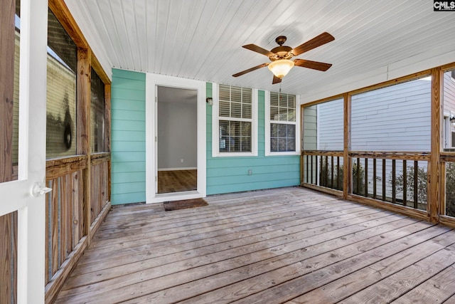 deck with ceiling fan