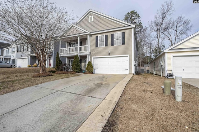 view of front property featuring a garage