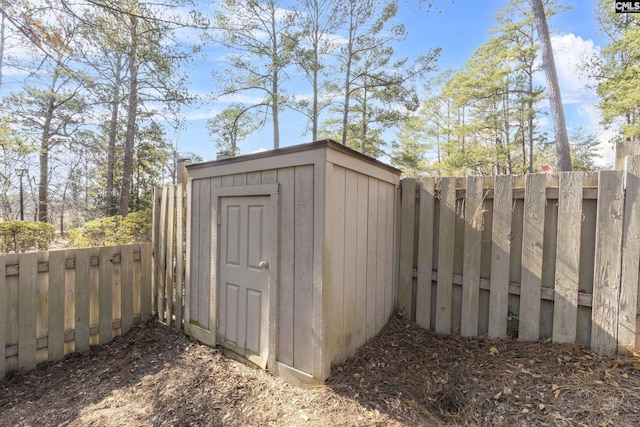 view of outbuilding