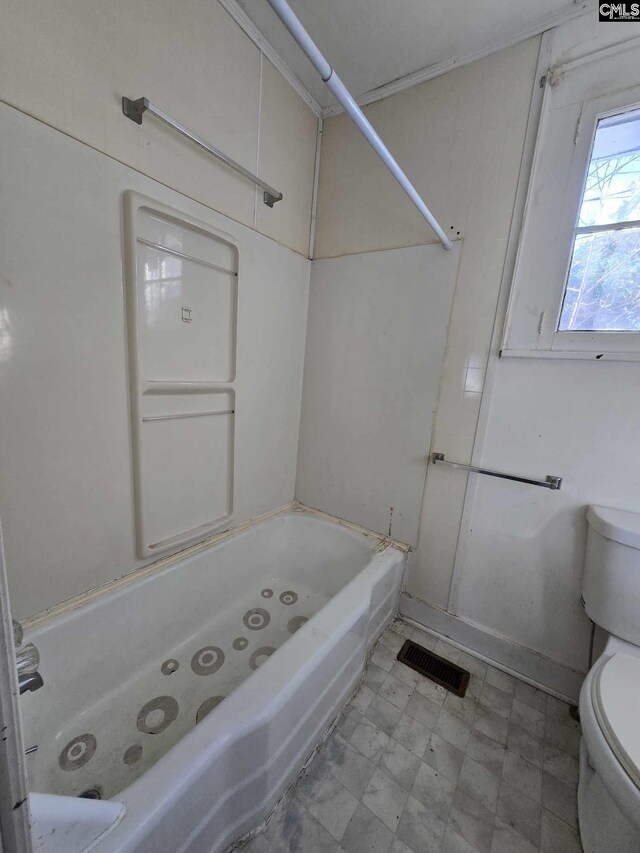 6500 White St, Kershaw, SC 29067 - bathroom featuring bathing tub / shower combination and toilet