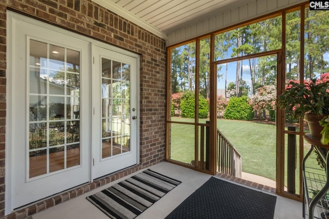 view of sunroom / solarium