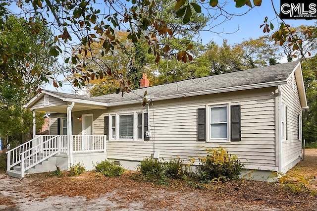 view of front of home featuring a porch