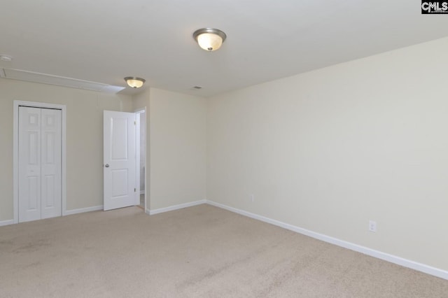 view of carpeted spare room