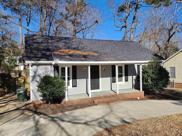 view of front of property with covered porch