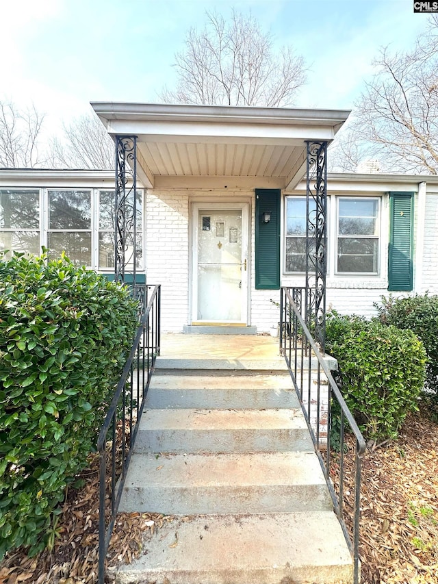 view of entrance to property