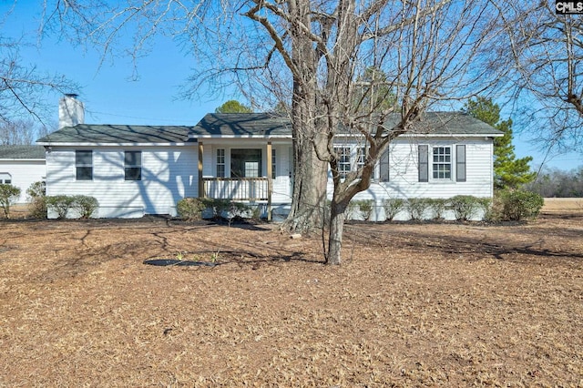 ranch-style house with a porch