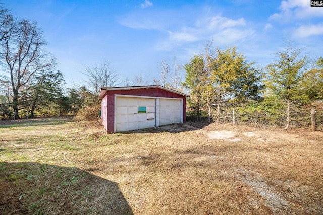 104 Brandon Rd, Clinton, SC 29325 - view of garage