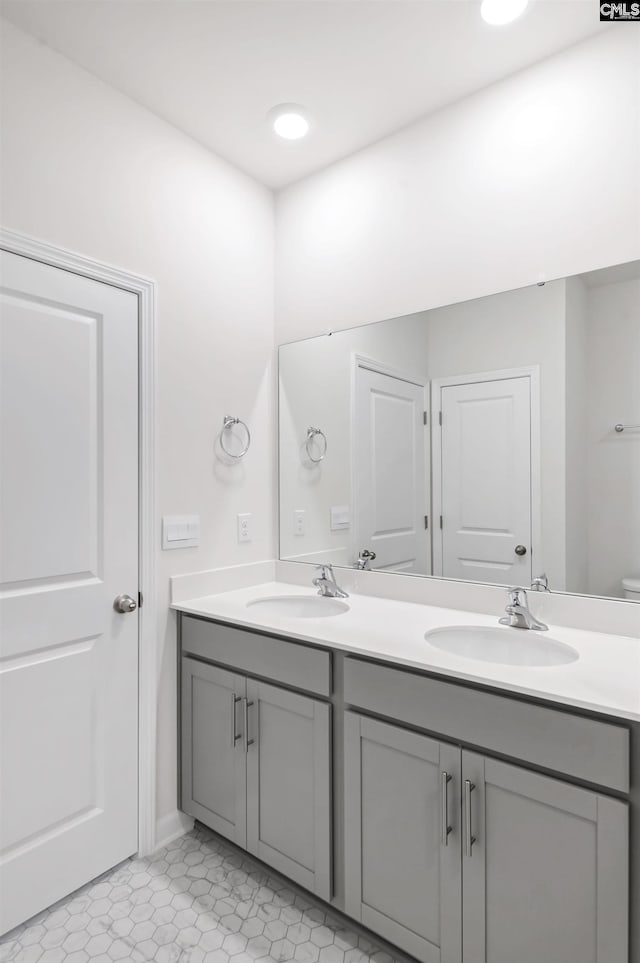 bathroom with vanity