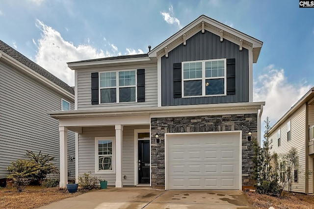 view of front of house featuring a garage