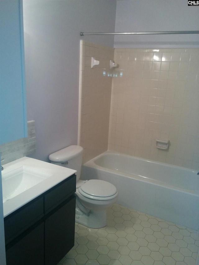 1211 Metze Rd Unit J8, Columbia, SC 29210 - full bathroom featuring tiled shower / bath, vanity, and toilet