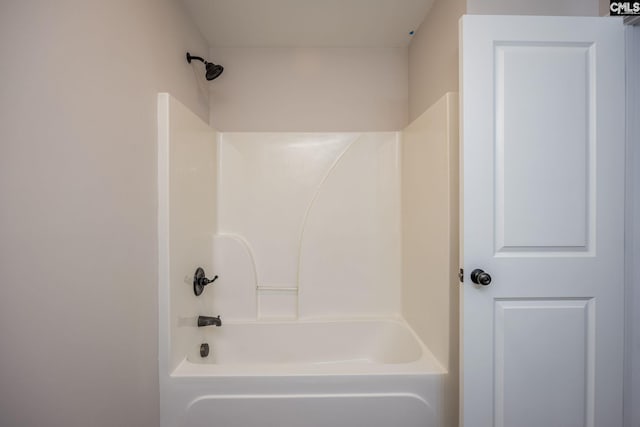 bathroom featuring shower / bathtub combination