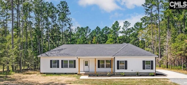 view of front of house with covered porch