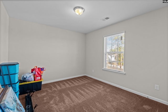 recreation room featuring carpet floors