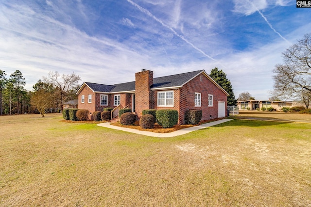 ranch-style house with a front yard