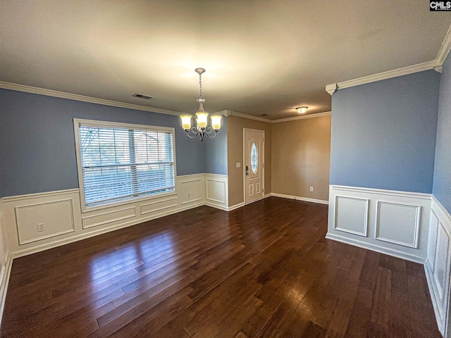 interior space featuring dark wood-style floors, crown molding, visible vents, and a notable chandelier