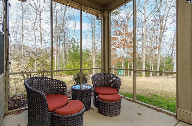 view of sunroom / solarium