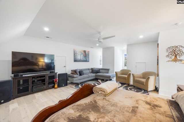 living area with light wood finished floors, ceiling fan, visible vents, and recessed lighting