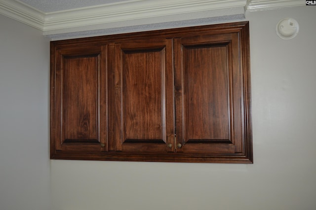 room details featuring ornamental molding