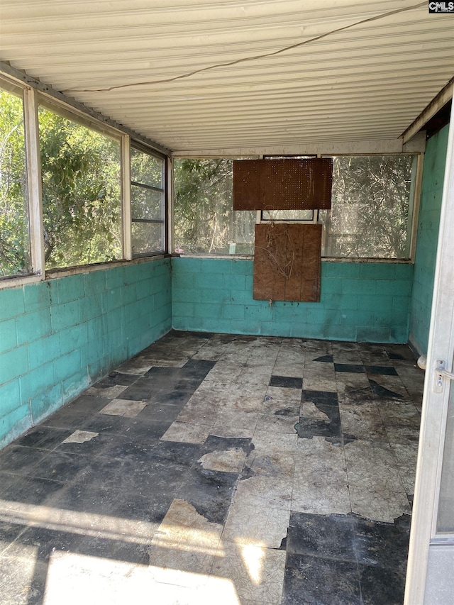 view of unfurnished sunroom