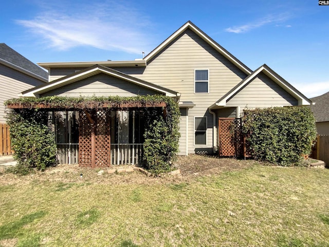 150 Grey Oaks Ln, Lexington, SC 29072 - back of house featuring a lawn and fence