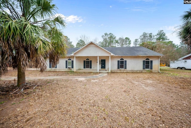 view of front of property with stucco siding