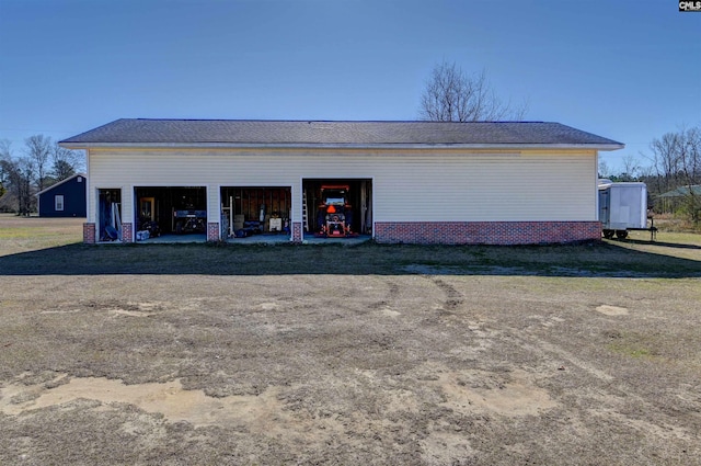 view of detached garage