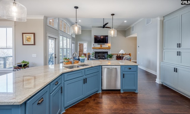 kitchen with a sink, dark wood finished floors, dishwasher, and open floor plan