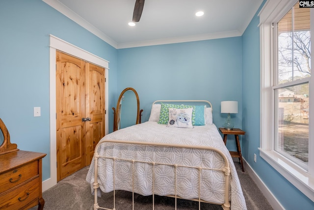 bedroom featuring crown molding, recessed lighting, a ceiling fan, carpet flooring, and baseboards