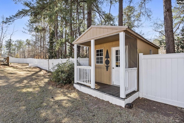 view of outdoor structure featuring fence private yard