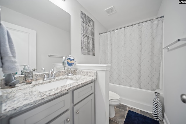 bathroom featuring shower / bathtub combination with curtain, visible vents, vanity, and toilet