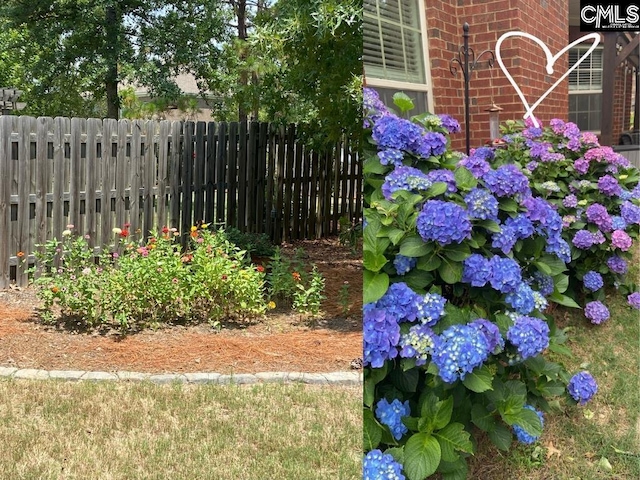 view of yard with fence