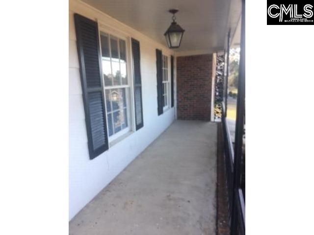 view of patio / terrace featuring covered porch