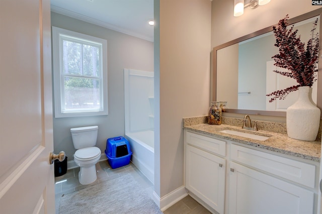 full bath featuring tile patterned flooring, a bathing tub, toilet, vanity, and baseboards