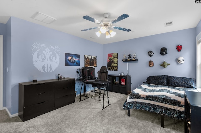 bedroom with baseboards, visible vents, a ceiling fan, and carpet