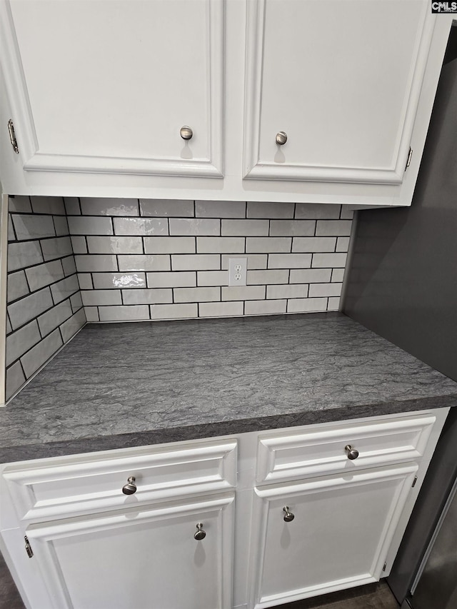 room details with decorative backsplash