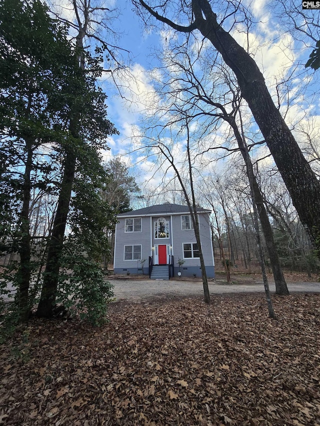 view of front of property featuring entry steps