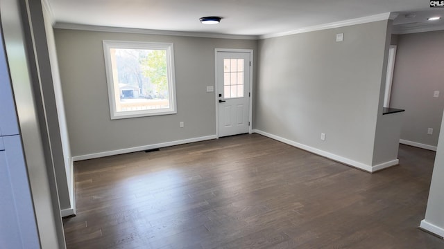 entryway featuring baseboards, dark wood-style floors, and crown molding