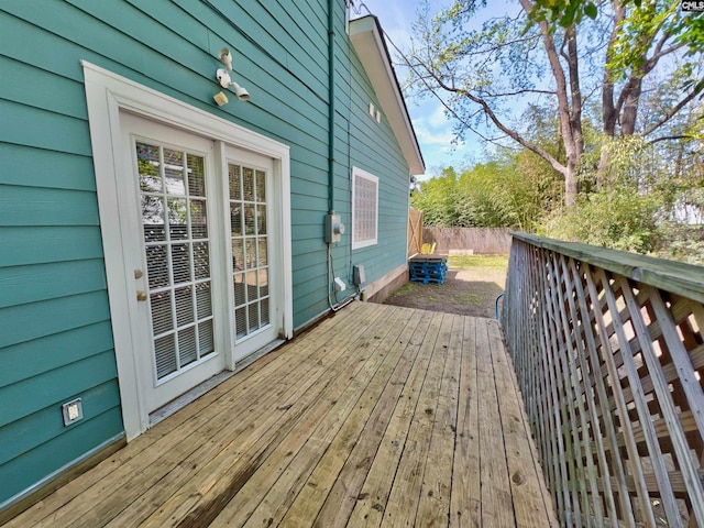 541 Georgia St, Columbia, SC 29201 - wooden terrace featuring fence