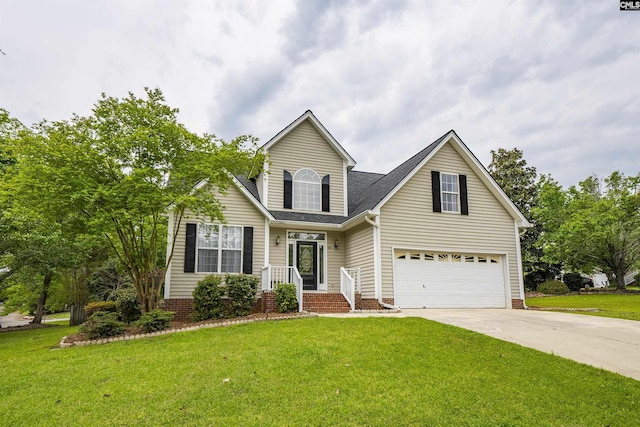124 Pond Edge Ln, Chapin, SC 29036 - traditional-style home featuring an attached garage, a shingled roof, driveway, and a front lawn