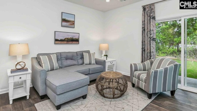 118A Willow Creek Blvd, Lugoff, SC 29078 - living room featuring visible vents, baseboards, recessed lighting, and wood finished floors