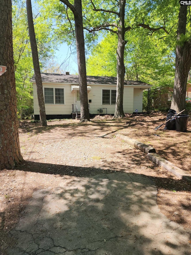 303 Southview Dr, Laurens, SC 29360 - view of front of property