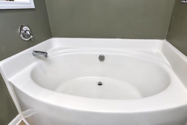 full bath with a bathing tub