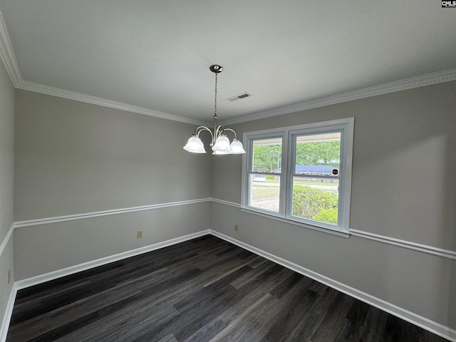 empty room featuring dark wood-style flooring, baseboards, and a chandelier