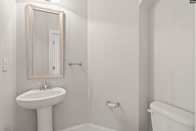 126 Sunset Bay Ln, Lexington, SC 29072 - half bathroom featuring a sink and toilet