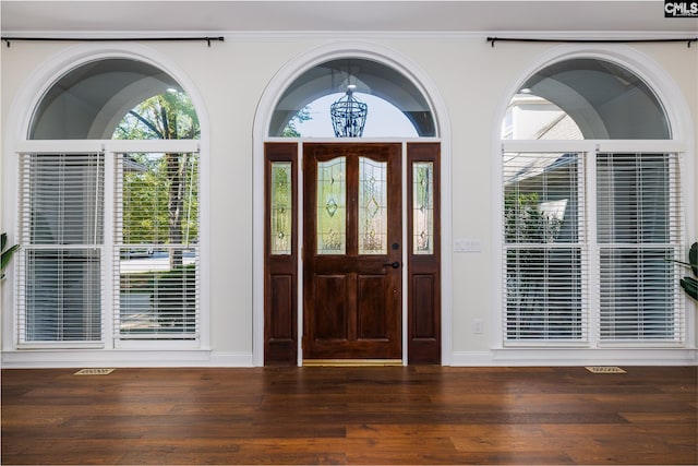 1168 Peninsula Dr, Prosperity, SC 29127 - foyer entrance with wood finished floors and baseboards