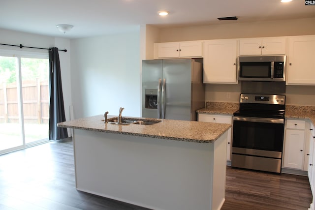 518 Cricket Chirp Ln, Elgin, SC 29045 - kitchen with appliances with stainless steel finishes, a sink, dark wood finished floors, white cabinets, and recessed lighting